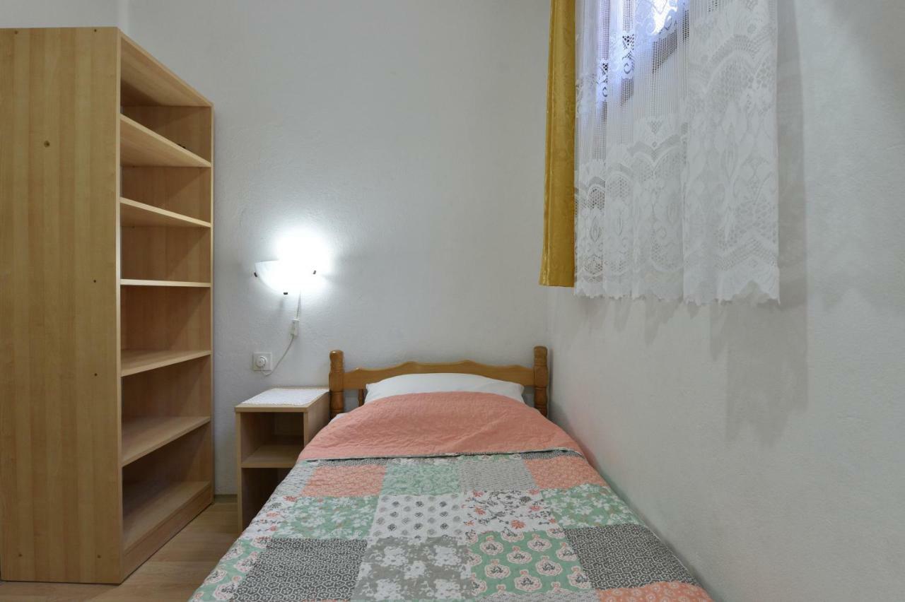 Apartmani Marko Gdinj Exterior foto