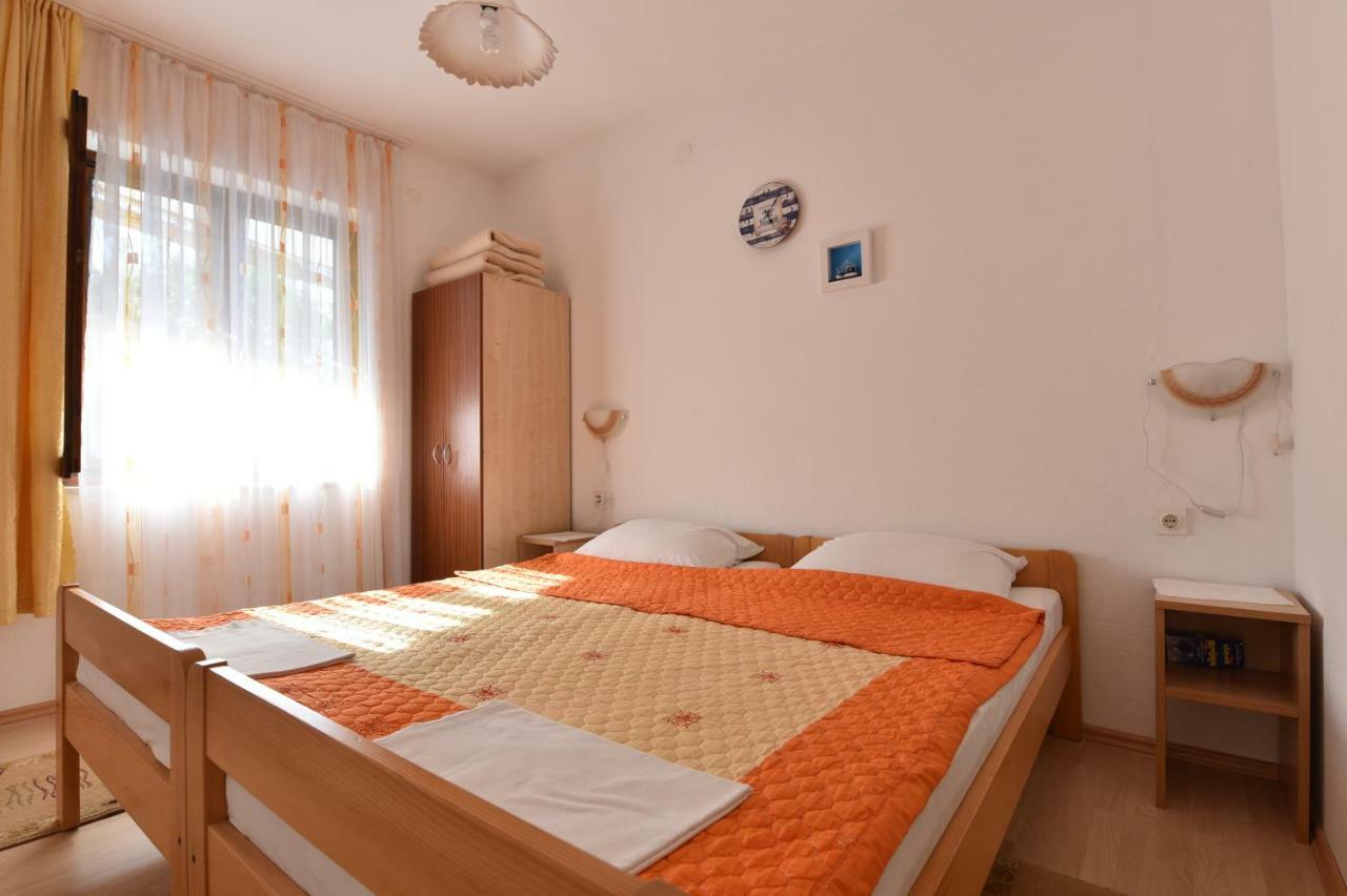 Apartmani Marko Gdinj Exterior foto
